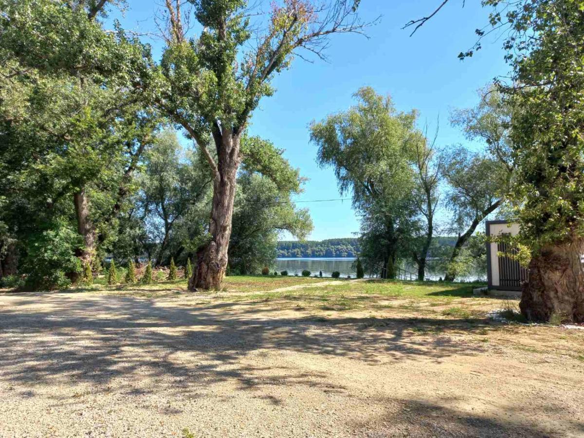 Villa Bora Kuce Na Reci à Belgrade Extérieur photo